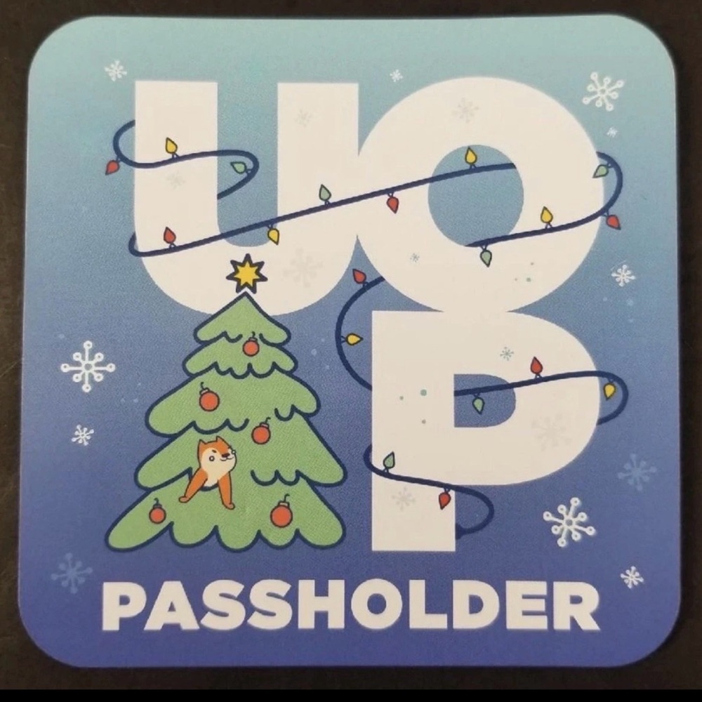 2020 Universal Orlando Annual Passholder Magnet EARL THE SQUIRREL Christmas UOAP